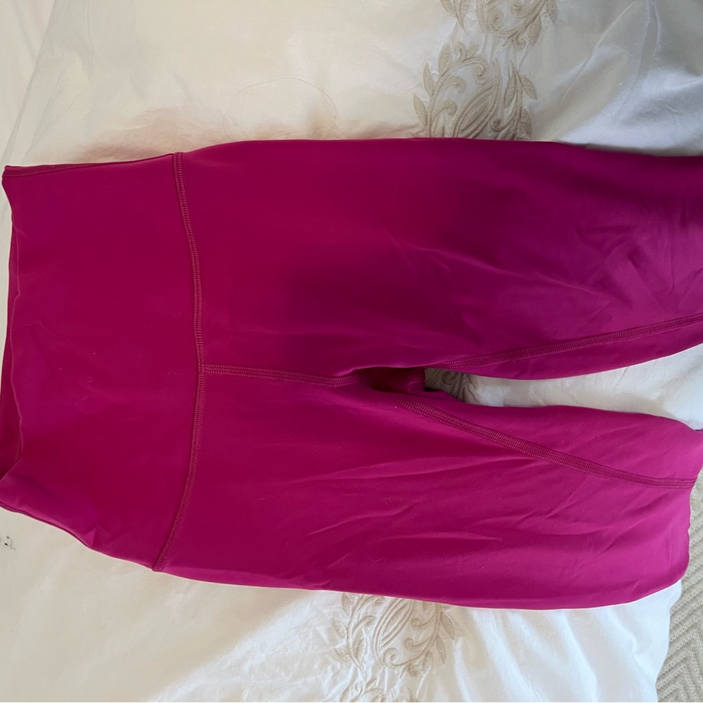 Luluemon pink leggings